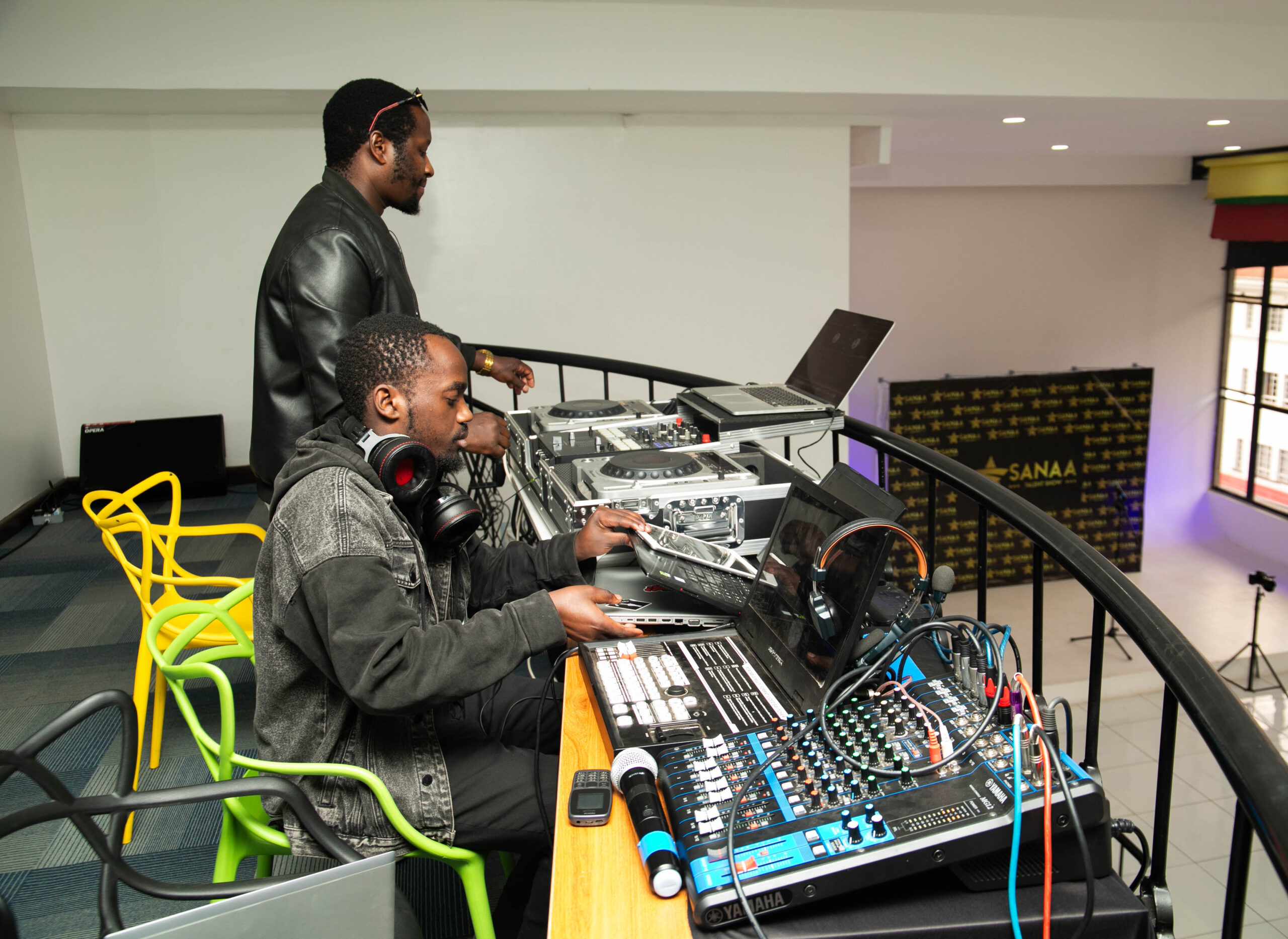 Controlling the Vibe | Live Audio Mixing